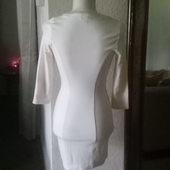 Clothes - Picture 4 of 4